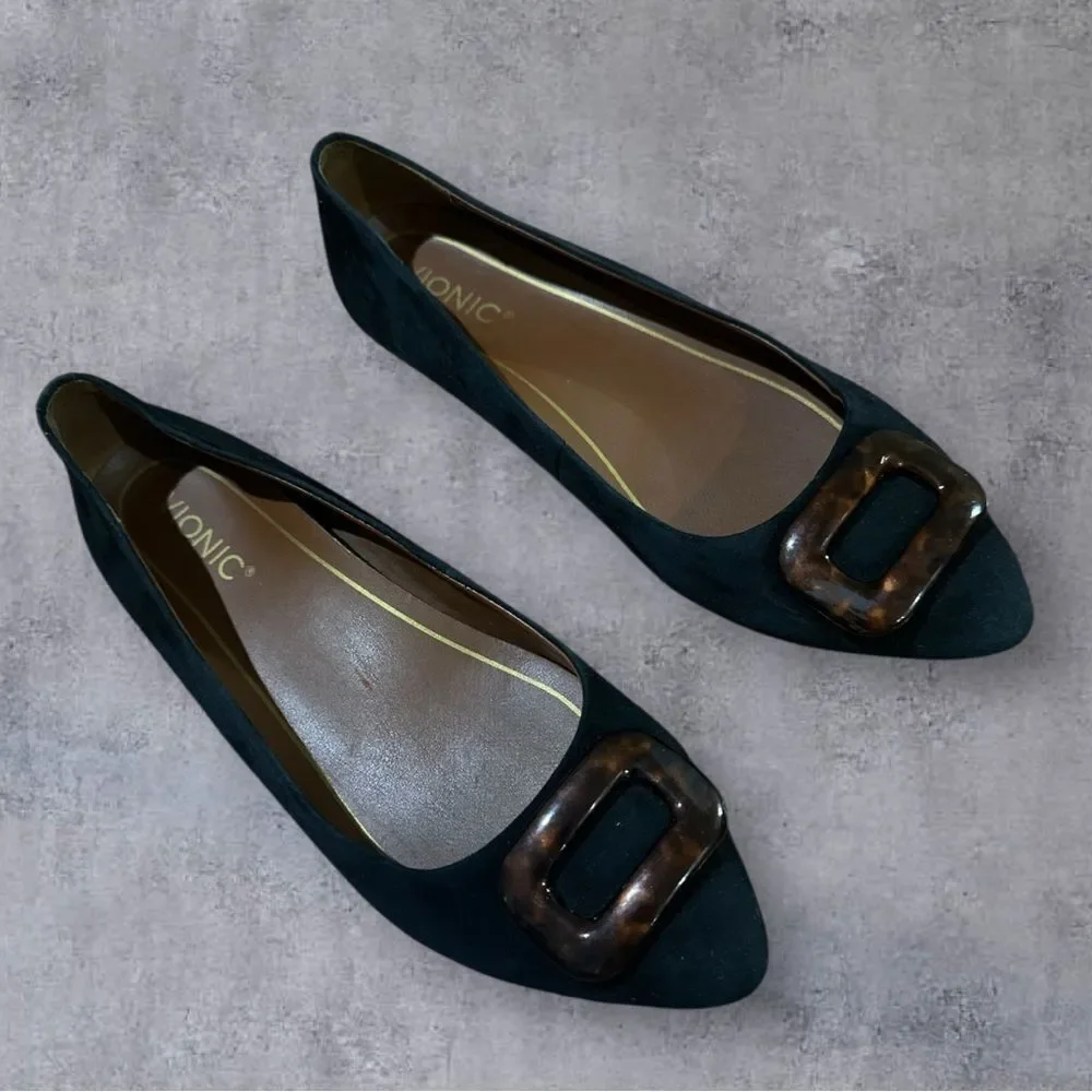 Vionic Women's Black Flats with Tortoise Buckle